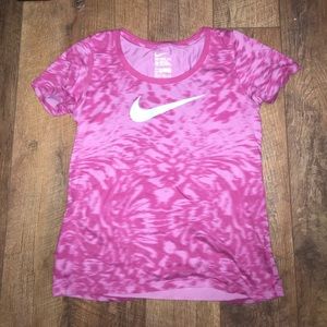 Pink Nike short sleeve